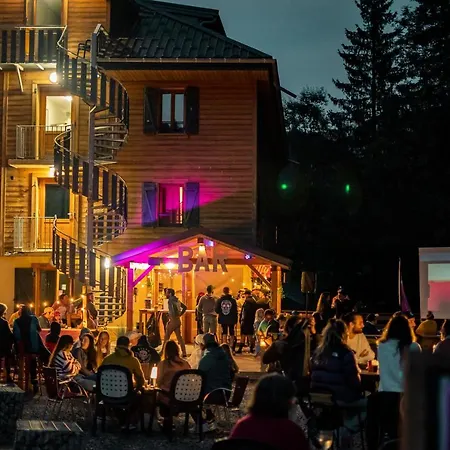 1861 Hostel Chatel