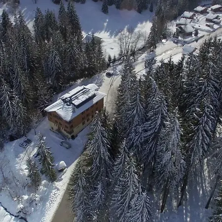 1861 * Chatel